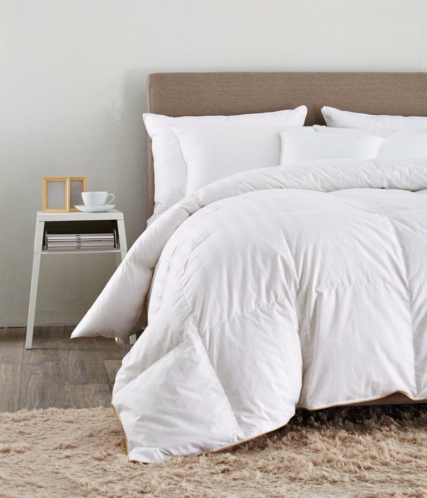 Hibernate in Luxury, PureDown Goose Down Comforter Buyandship Hong Kong