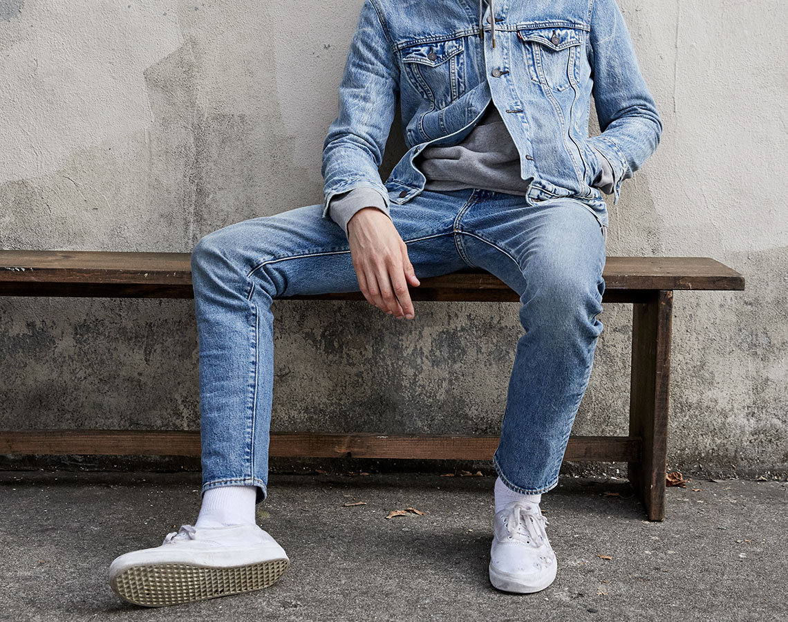 Shop Levi's 501 Jeans For As Low As HK 