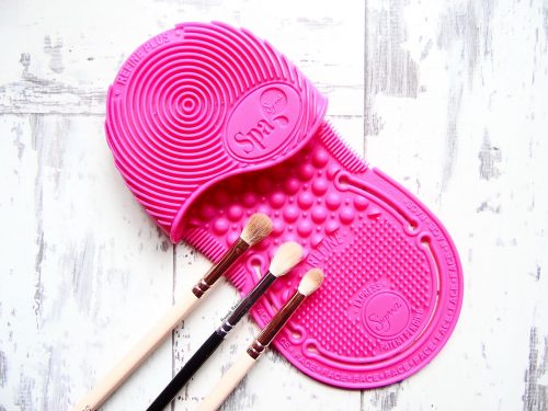 Sigma-Express-Brush-Cleaning-Glove-2