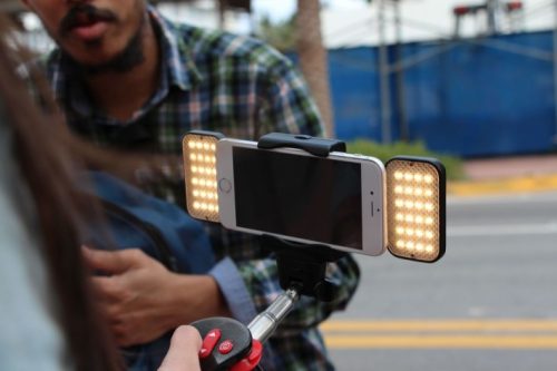 https-blueprint-api-production.s3.amazonaws.com-uploads-card-image-89007-Auto-Selfie-open-710x473