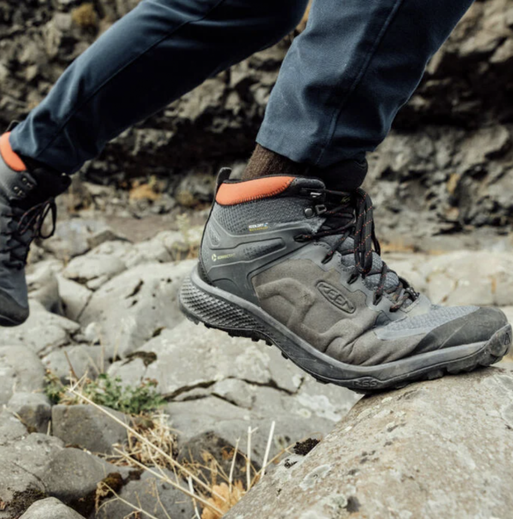 5 Popular Hiking Shoe Brands to Shop for the Best Hiking Shoes! Merrell ...