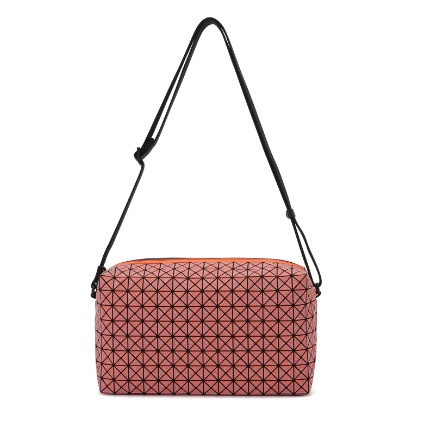 BAO BAO ISSEY MIYAKE：SADDLE BAG